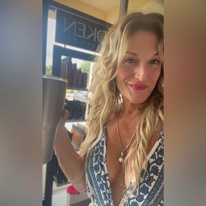 Meet your Posher, Paula